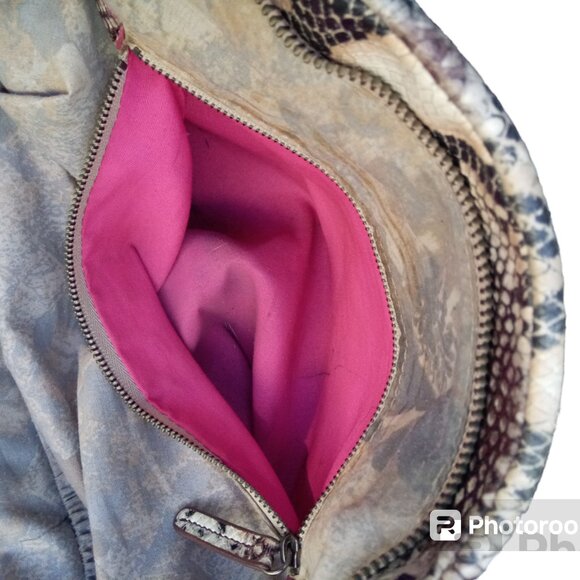 Elliott Lucca leather snakeprint purse - Picture 9 of 14